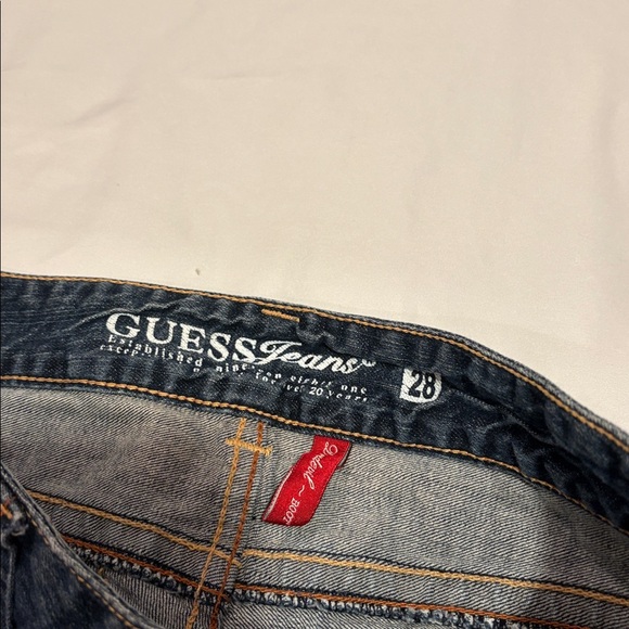 Guess Jeans - Picture 2 of 4
